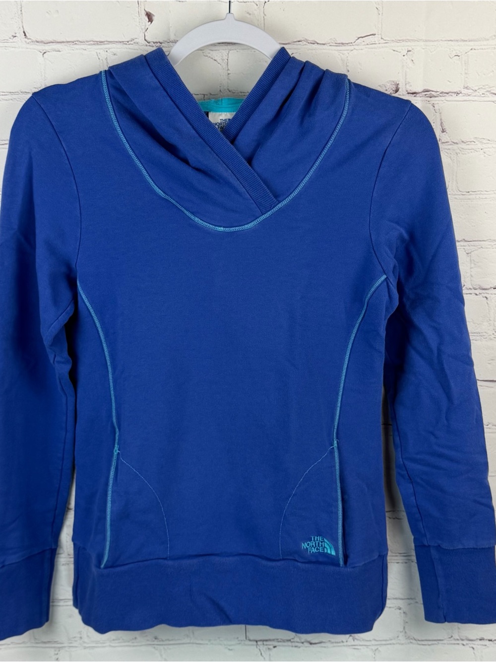 The North Face Women’s Blue/Aqua Pullover w/Contrast Stitching XS gorpcore